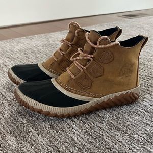 Sorel Out N About Waterproof Duck Boots Womens 7.5 Tan